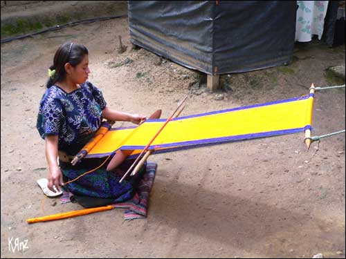 tisseuse poncho mexique textile
