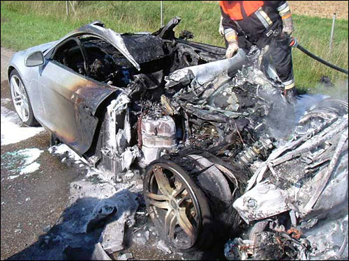 accident audi r8 crash photo sortie de route