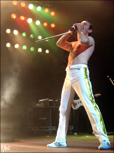 one night of queen live concert gary mullen photos pictures tribute band