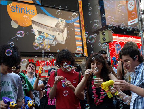 bubble battle newmindspace new york city nyc toronto pictures photos