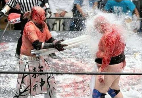 photo catcheurs catch japon combat mortel mort deathmatch wrestling dead end