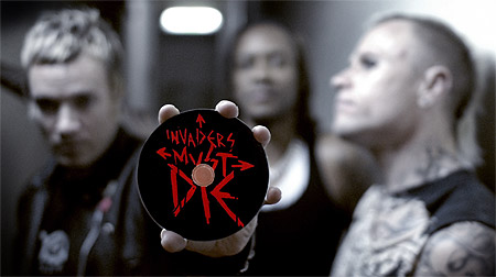 photo prodigy invaders must die album pochette cover