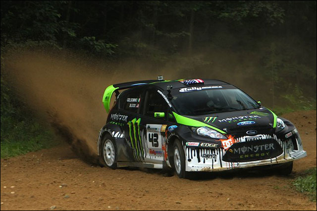 Premiers tours de roues de la Ford Fiesta WRC 2011