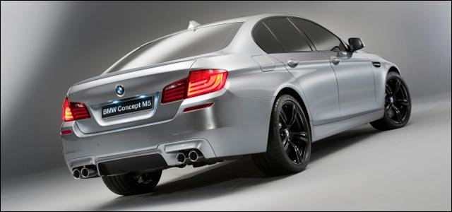 presentation salon auto BMW concept M5 F10 F11 2011 2012 moteur de annee