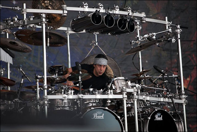 Dream Theatre Mike Mangini photo concert Sonisphere Festival 2011 France live Dream Theatre Mike Mangini photo concert Sonisphere Festival 2011 France live