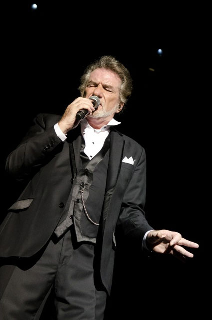 photo hd concert Eddy Mitchell Foire aux Vins 2011 Colmar Alsace FAV Schmoll photo hd concert Eddy Mitchell Foire aux Vins 2011 Colmar Alsace FAV Schmoll