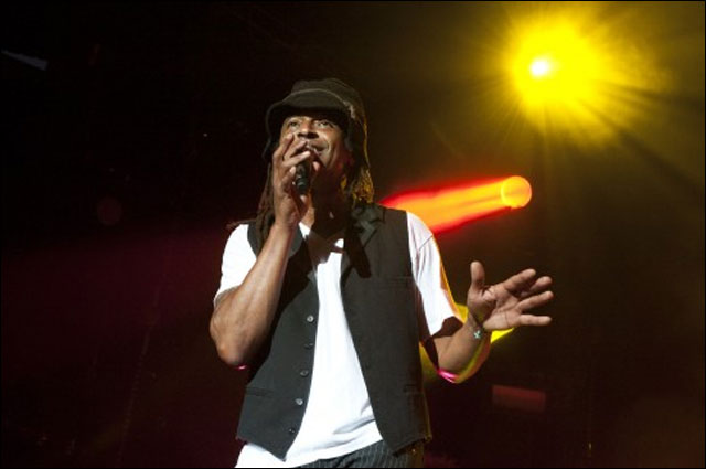 photo hd concert Yannick Noah live Foire aux Vins Colmar 10 aout 2011 FAV