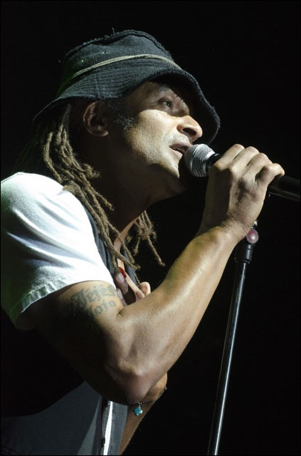 photo hd concert Yannick Noah live Foire aux Vins Colmar 10 aout 2011 FAV