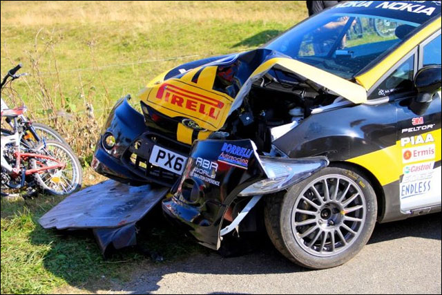 photo Rallye de France 2011 WRC route montagne Alsace crash Ford Fiesta 