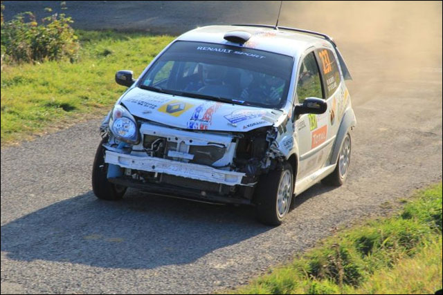 photo Rallye de France 2011 WRC route montagne Alsace crash Renault Twingo RS WRC