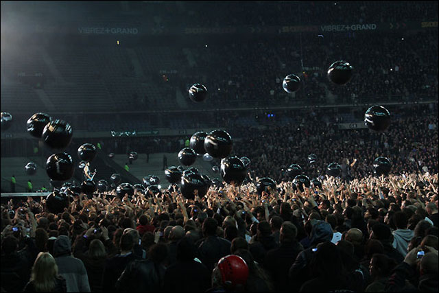 photo hd concert Metallica Paris 2012 Stade de France tournee Black album photo hd concert Metallica Paris 2012 Stade de France tournee Black album