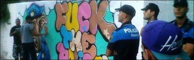 flagrant delit graffiti police tag flag