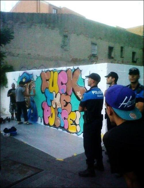 flagrant delit graffiti police tag flag
