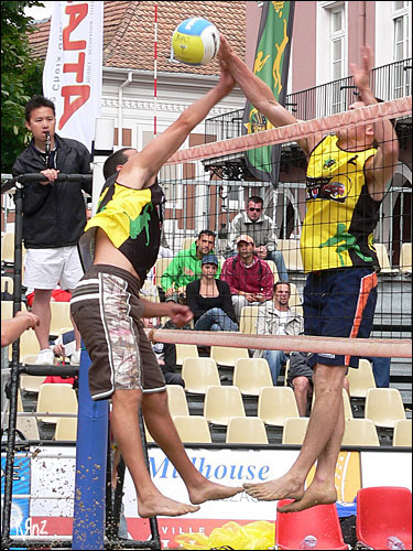 photos bitch volley ball plage