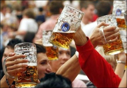 Oktoberfest fete biere munich bavaroise bmw binouze