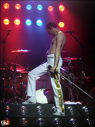 one night of queen live concert gary mullen photos pictures tribute band