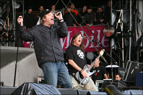 photo concert live the offspring rock am ring 2008 rock im park rar concert Dexter Holland Greg K