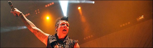 photo video hd Papa Roach live Taste of Chaos 2010 freiburg allemagne