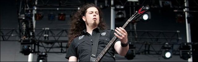 photo hd Loudblast live bassiste concert Sonisphere Festival 2011 musique photo hd Loudblast live bassiste concert Sonisphere Festival 2011 musique
