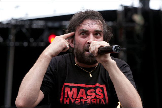 Mouss Kelai Mass Hysteria concert Sonisphere Festival 2011 photo live MH
