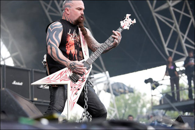 photo live Slayer Kerry King guitariste concert Sonisphere Festival 2011 guitare