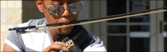 video hd electro violon violonniste street performer video hd electro violon violonniste street performer