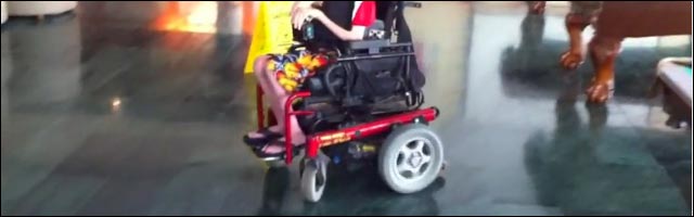 video weelchair drift glisse virage nose wheeling chaise roulante acrobate video weelchair drift glisse virage nose wheeling chaise roulante acrobate
