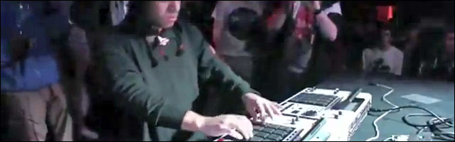 video hd dubstep live araabMUZIK demonstration dubstep master Akai MPC video hd dubstep live araabMUZIK demonstration dubstep master Akai MPC
