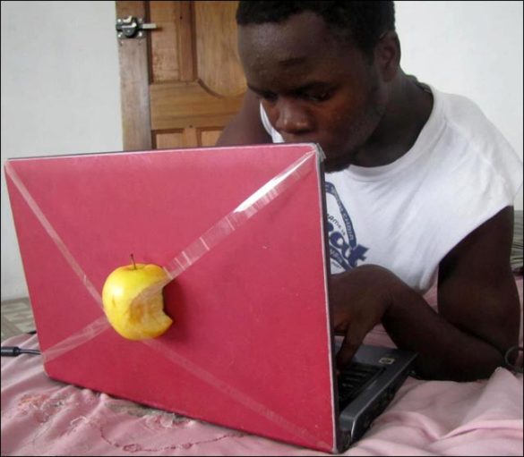 African Macbook BlogNote