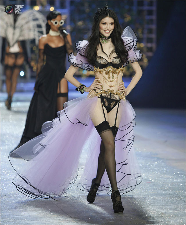 Victoria Secret 2012 Fashion Show defile New York
