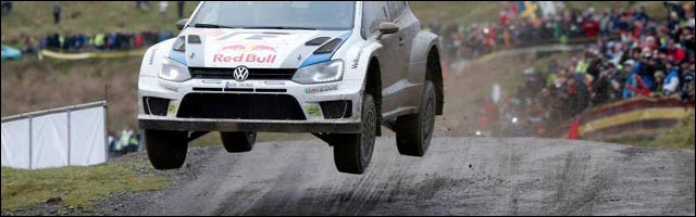 photo VW Polo jump rallye WRC photo VW Polo jump rallye WRC