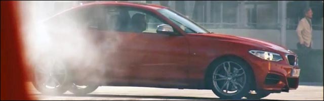 Driftmob : mélange de drift et de flashmob en BMW M235i
