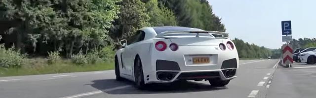 Nurburgring depart arrete Nissan GTR Nurburgring depart arrete Nissan GTR