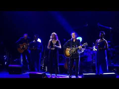 Vidéo du concert de Francis Cabrel à la Foire aux Vins de Colmar 2018 Vidéo du concert de Francis Cabrel à la Foire aux Vins de Colmar 2018