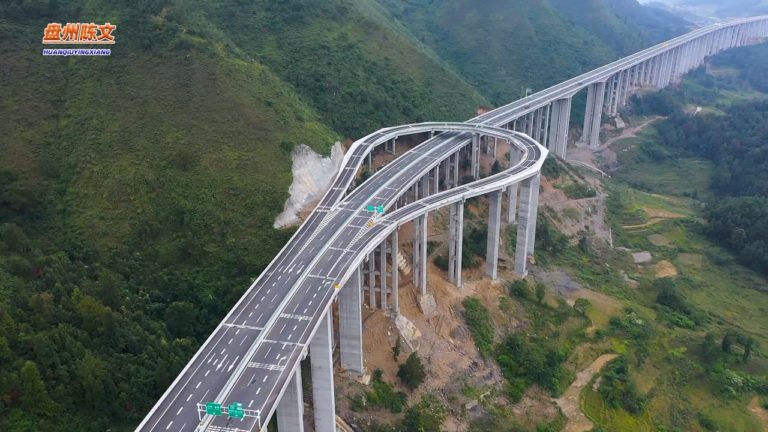 Un pont en Chine, juste pour faire demi-tour